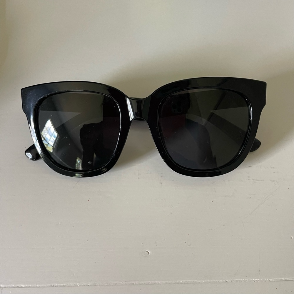Black sunglasses